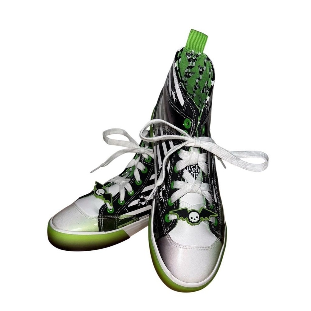 Beetlejuice Women's High Top Sneakers Size 7.5 Lydia Deetz it's showtime Ryder